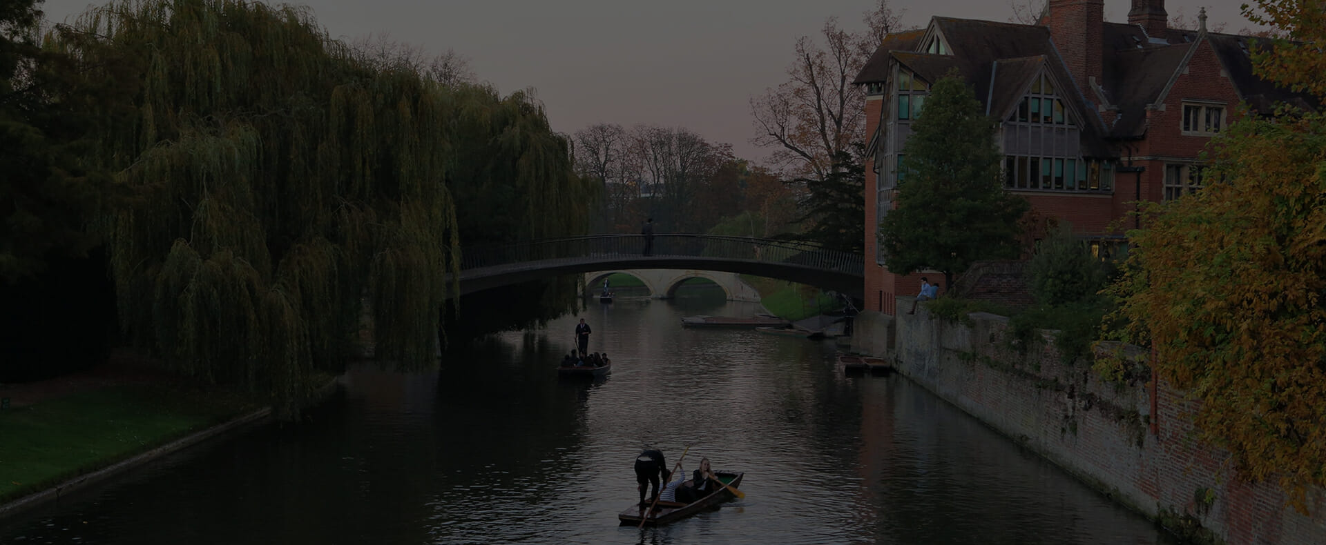 boats river houses cambridge destination